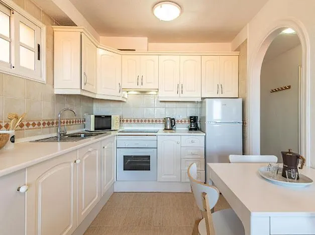 Bright Apartment With Sea And Montain View At Los Cristianos Los Cristianos  Spanyolország