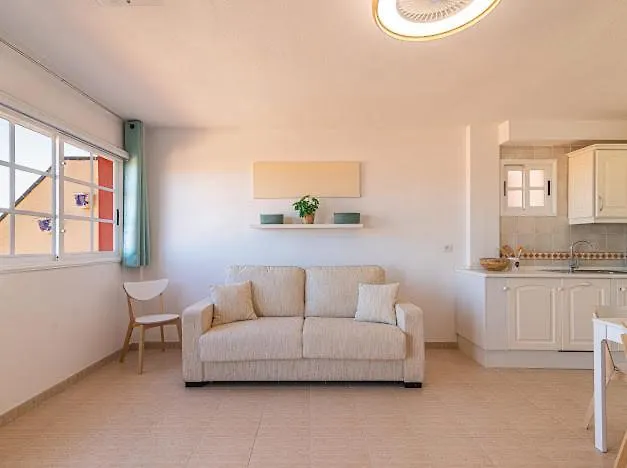 Bright Apartment With Sea And Montain View At Los Cristianos Los Cristianos  Spanyolország