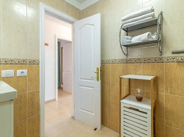 Bright Apartment With Sea And Montain View At Los Cristianos Španělsko